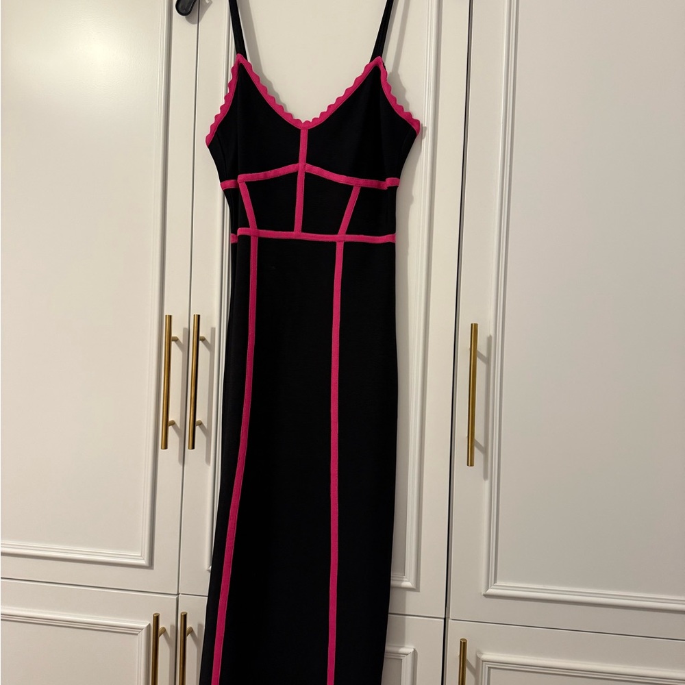 Moda Black Chemise with Pink Trim